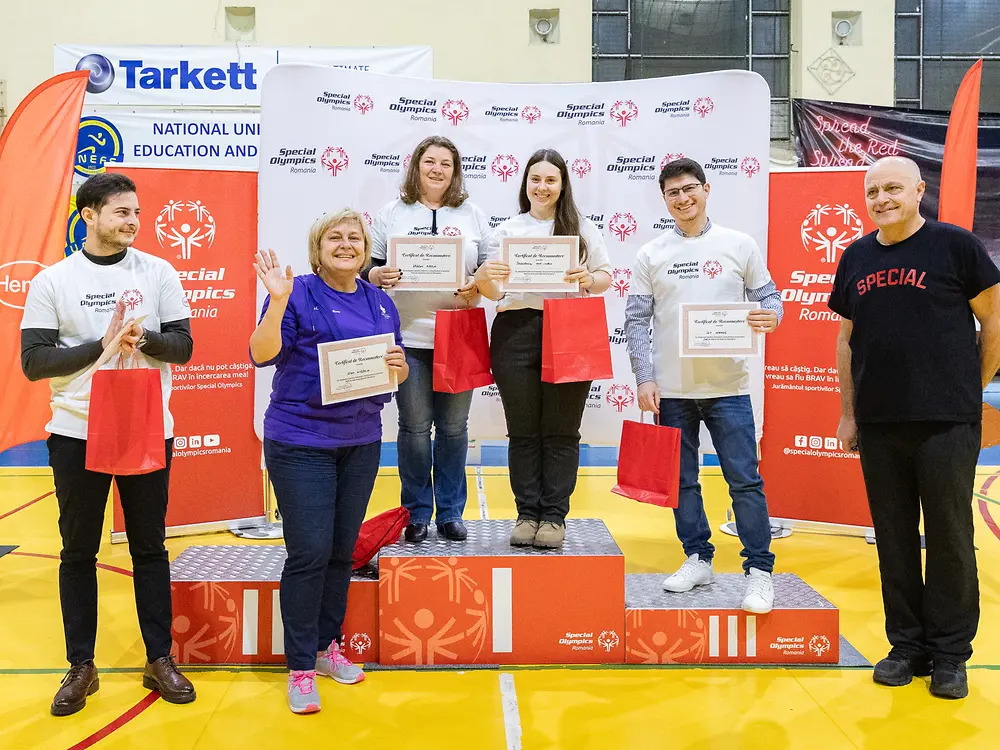special-olympics-ro-henkel-10-dec-24-podium