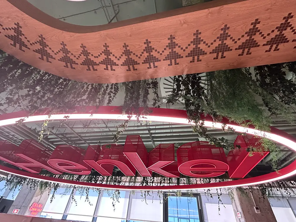 Compania Henkel marchează importanța pieței locale și deschide un nou capitol în România